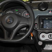 Nieuw Op Voorraad E Minauto Chic Titanium
